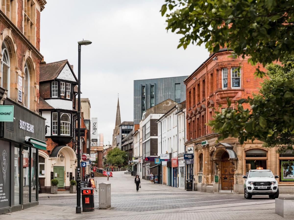 1 Bed Apartment - Redhill Central, Surrey, Gatwick #2 Екстериор снимка