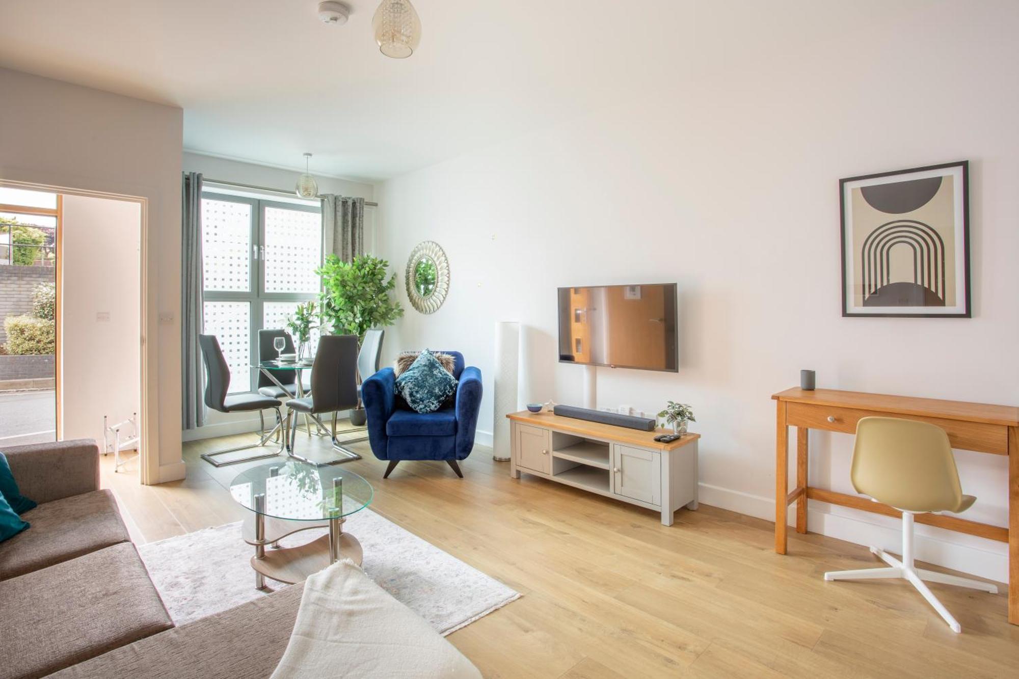 1 Bed Apartment - Redhill Central, Surrey, Gatwick #2 Екстериор снимка
